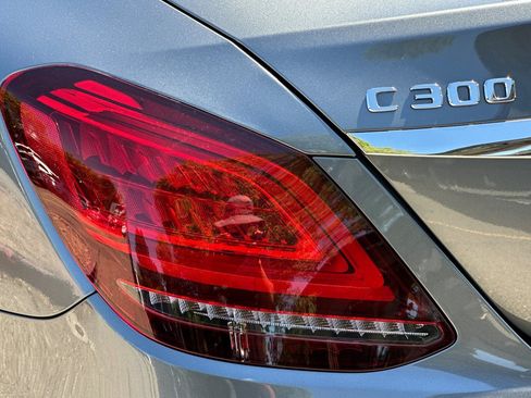 Used 2019 Mercedes-Benz C 300 Sedan image 13
