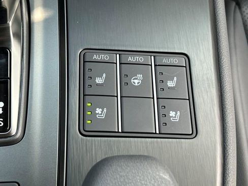 Certified 2025 Lexus UX 300h AWD image 22