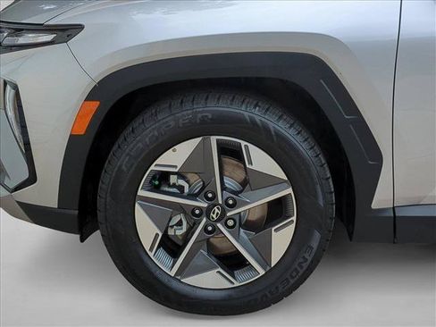 Certified 2025 Hyundai Tucson SEL FWD image 28