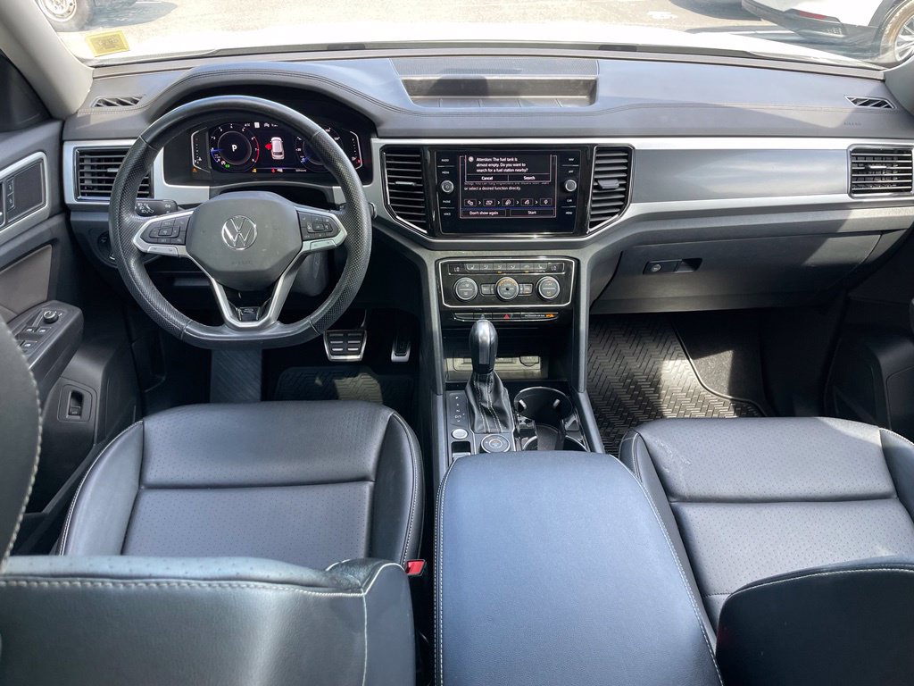 Used 2022 Volkswagen Atlas SEL R-Line AWD/4WD image 12