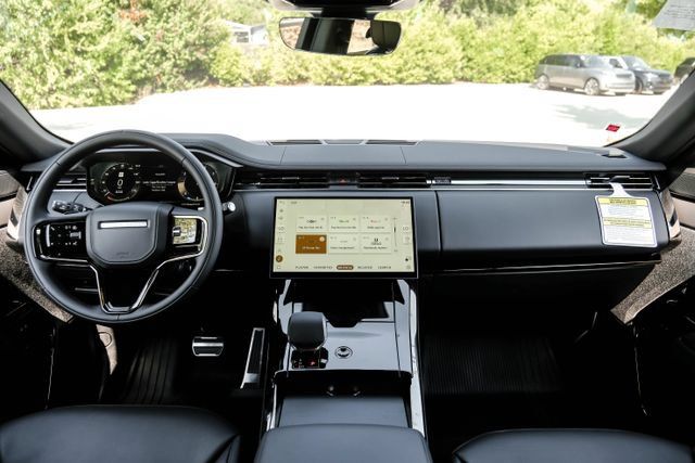 New 2026 Land Rover Range Rover Sport Dynamic SE AWD/4WD image 18