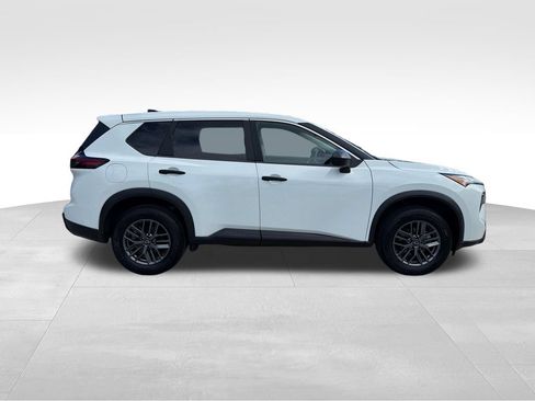 Certified 2024 Nissan Rogue S FWD image 8