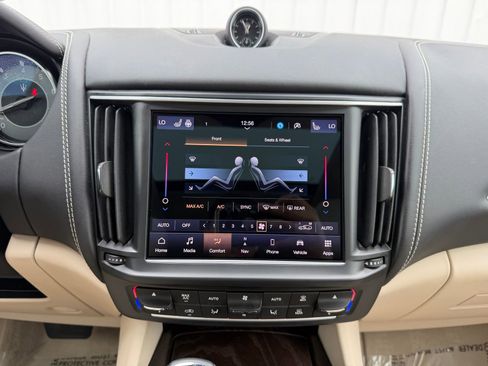 Used 2022 Maserati Levante GT AWD/4WD image 15