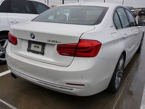 Used 2017 BMW 330e image 3