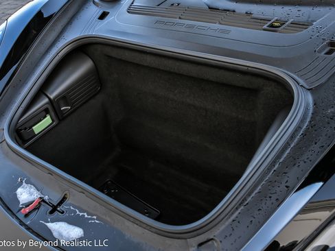 Used 2025 Porsche 718 Cayman image 21