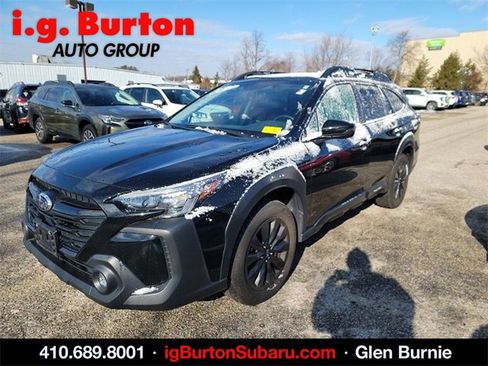 Used 2023 Subaru Outback Onyx Edition image 3