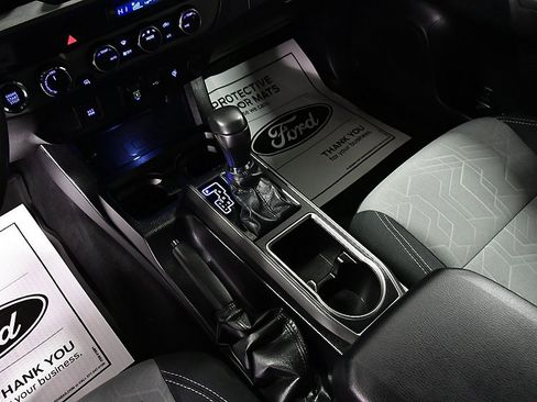 Used 2021 Toyota Tacoma TRD Off-Road image 22