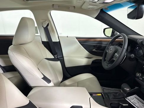 New 2025 Lexus ES 350 w/ Premium Package image 30