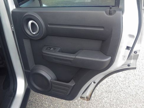 Used 2009 Dodge Nitro SE AWD/4WD image 31