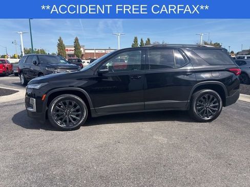 Used 2023 Chevrolet Traverse RS image 7