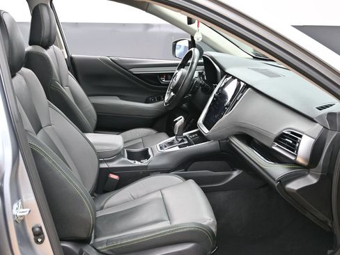 Used 2025 Subaru Outback Onyx Edition AWD/4WD image 34