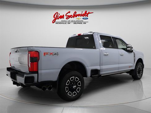 Used 2024 Ford F350 Platinum w/ FX4 Off-Road Package image 6