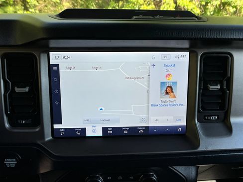 Used 2022 Ford Bronco Outer Banks AWD/4WD image 18