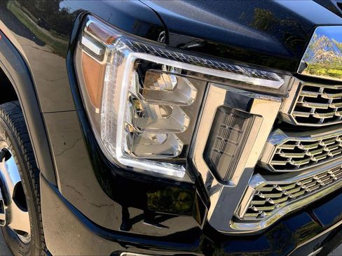 Used 2023 GMC Sierra 3500 Denali w/ Denali Ultimate Package image 24