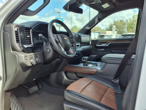 Certified 2024 Chevrolet Silverado 1500 High Country w/ Z71 Off-Road Package image 10