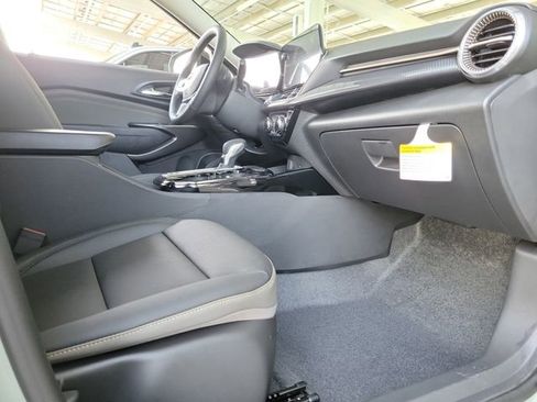 New 2026 Chevrolet Trax ACTIV w/ Driver Confidence Package FWD image 17