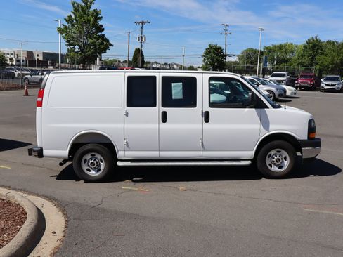 Used 2025 GMC Savana 2500 w/ Driver Convenience Package RWD image 12