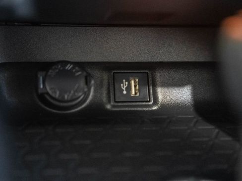 Used 2023 Toyota RAV4 XLE FWD image 22