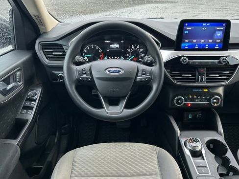 Used 2020 Ford Escape SE image 22