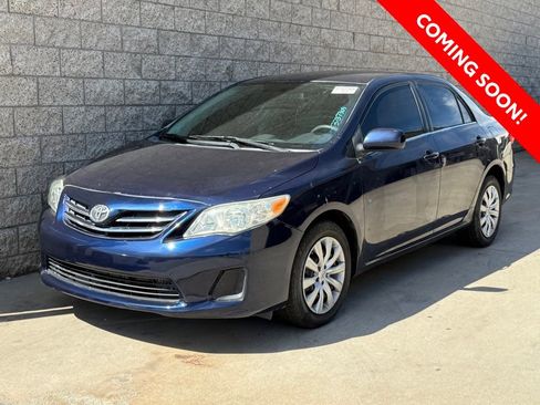 Used 2013 Toyota Corolla LE image 2