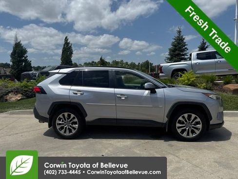 Used 2019 Toyota RAV4 XLE Premium w/ Protection Package FWD image 2