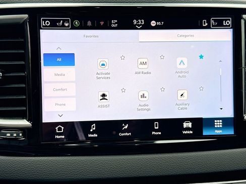 Used 2025 Chrysler Pacifica Select FWD image 14