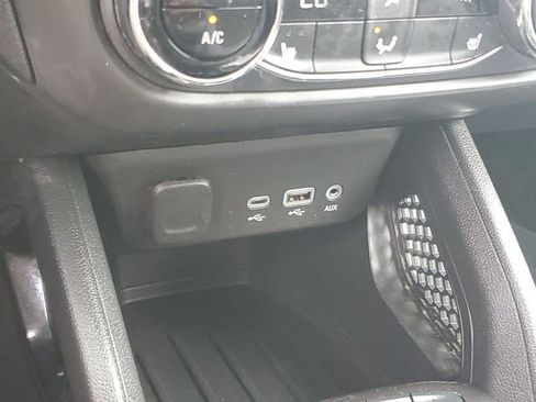 Used 2023 Chevrolet TrailBlazer LT w/ Convenience Package image 30