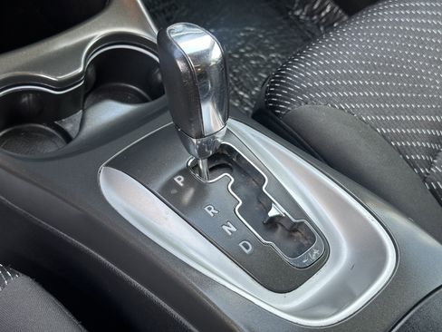 Used 2020 Dodge Journey SE w/ SE Popular Equipment Group image 9