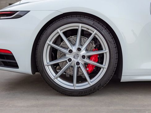 Used 2022 Porsche 911 Carrera S RWD image 30