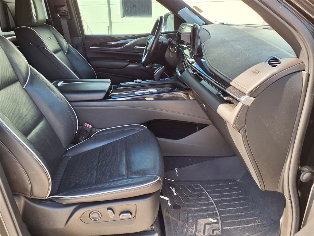 Used 2021 Cadillac Escalade ESV Sport w/ Driver Assist Tech Package AWD/4WD image 9