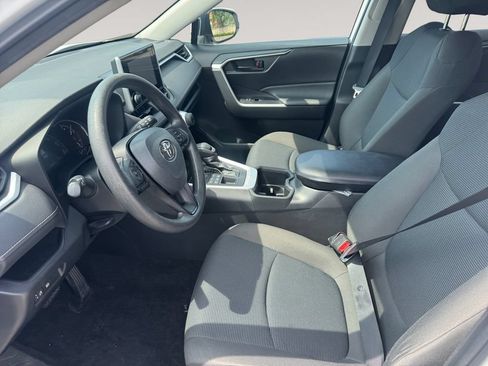 Used 2023 Toyota RAV4 LE AWD/4WD image 9