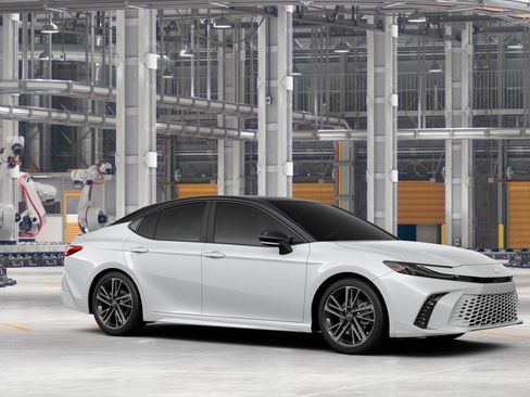 New 2026 Toyota Camry Hybrid AWD/4WD image 16
