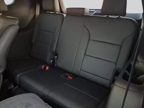 New 2026 Buick Enclave Sport Touring w/ Power Package FWD image 17