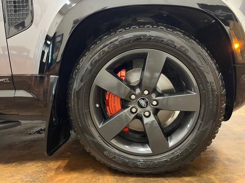 Used 2020 Land Rover Defender 110 X AWD/4WD image 11