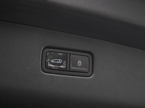 Used 2023 Genesis Electrified GV70 AWD/4WD image 11