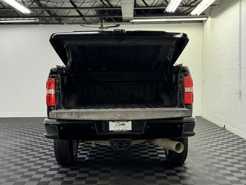 Used 2018 GMC Sierra 2500 Denali w/ Duramax Plus Package image 31