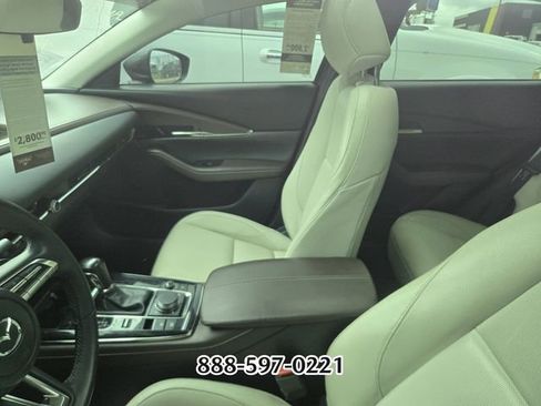 Used 2022 MAZDA CX-30 AWD 2.5 S w/ Premium Package image 3