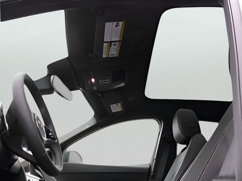 Used 2024 Jaguar E-PACE R-Dynamic SE image 45