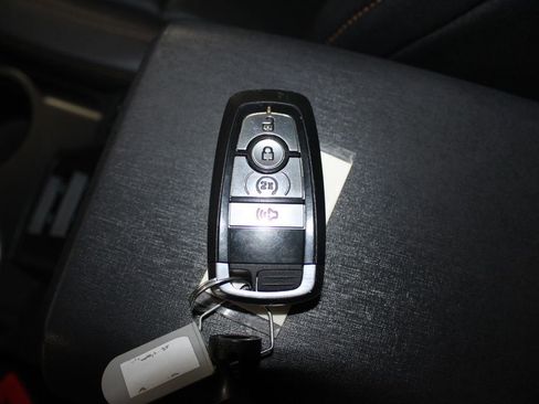 Used 2023 Ford Bronco Badlands image 53