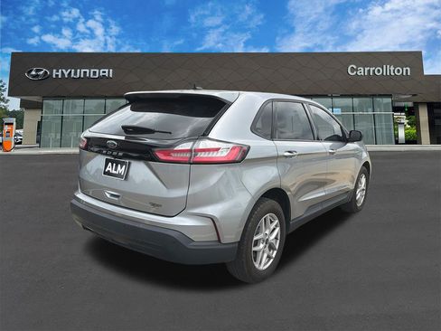 Used 2021 Ford Edge SE FWD image 5