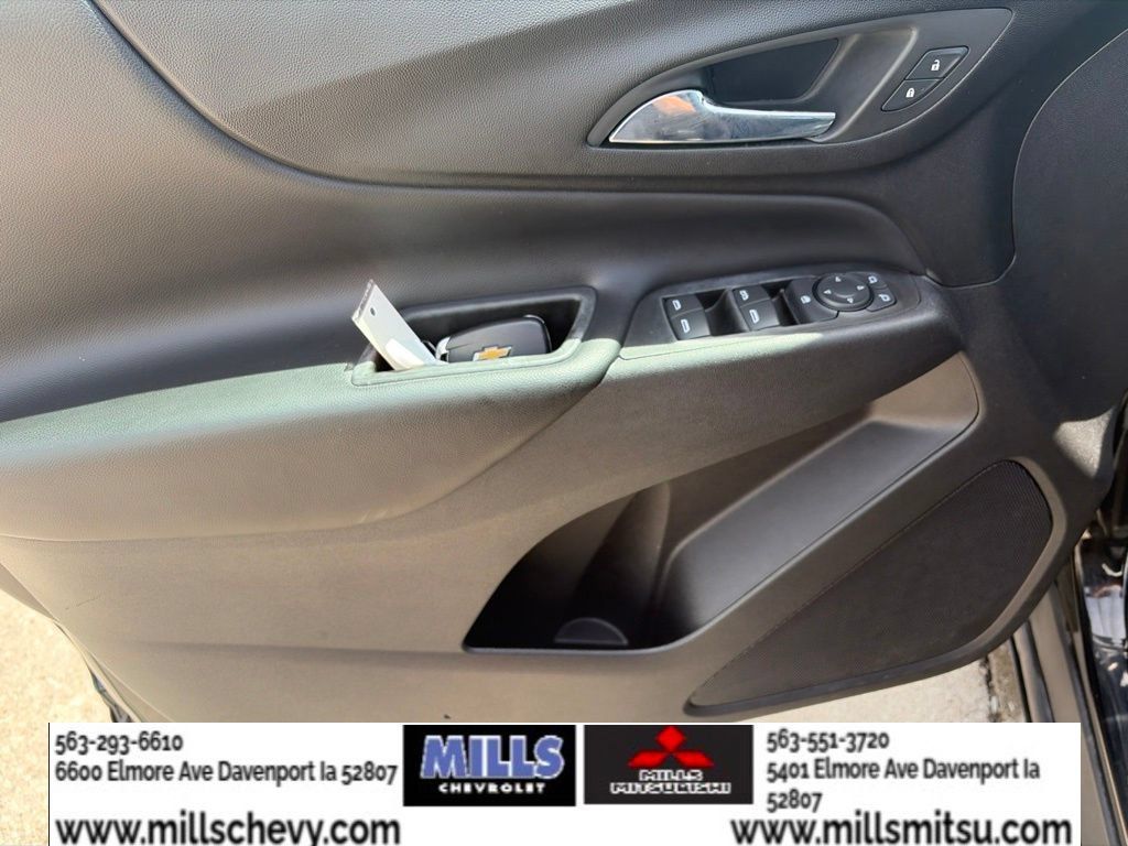 Used 2022 Chevrolet Equinox LT AWD/4WD image 11