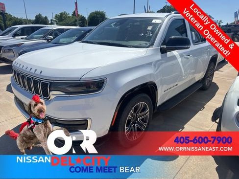 Used 2024 Jeep Wagoneer L Series II RWD image 1