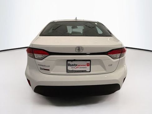 Certified 2026 Toyota Corolla LE FWD image 5