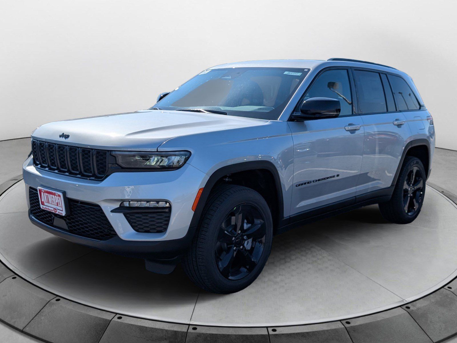 New 2025 Jeep Grand Cherokee Limited w/ Black Appearance Package AWD/4WD image 6