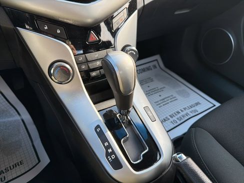 Used 2011 Chevrolet Cruze Eco image 19