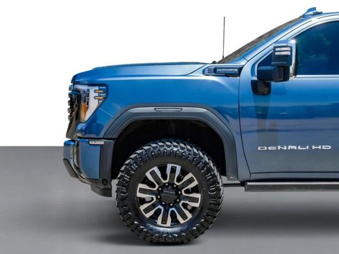 Used 2025 GMC Sierra 2500 Denali Ultimate AWD/4WD image 10
