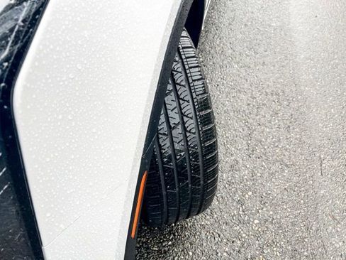 Used 2025 Kia Sorento EX w/ EX Panoramic Sunroof Package image 3