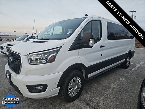 Used 2023 Ford Transit 350 XLT image 2