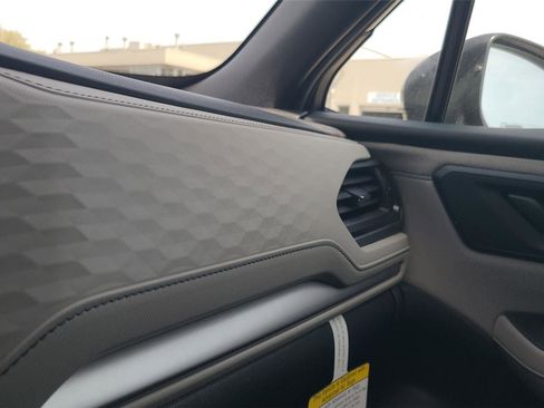New 2026 Subaru Forester Premium AWD/4WD image 18