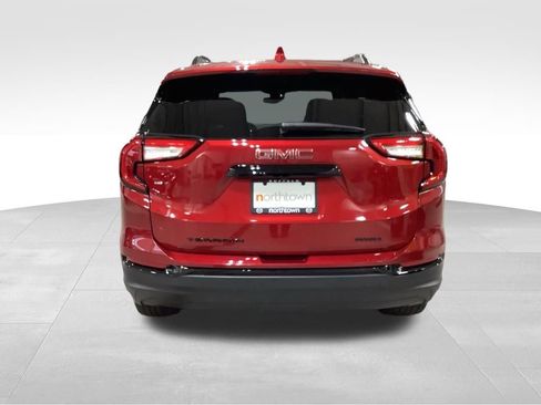Used 2023 GMC Terrain SLE w/ Driver Convenience Package image 8